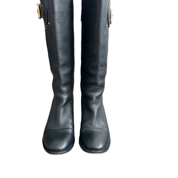 Chloe Pebbled Black Leather Boots - Picture 5 of 10